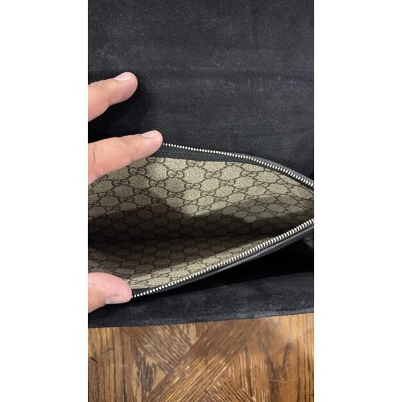 Gucci Dionysus Silver Chain Shoulder Bag Medium Authentic  Authentic Gucci Dionysus medium shoulder bag in GG Supreme canvas